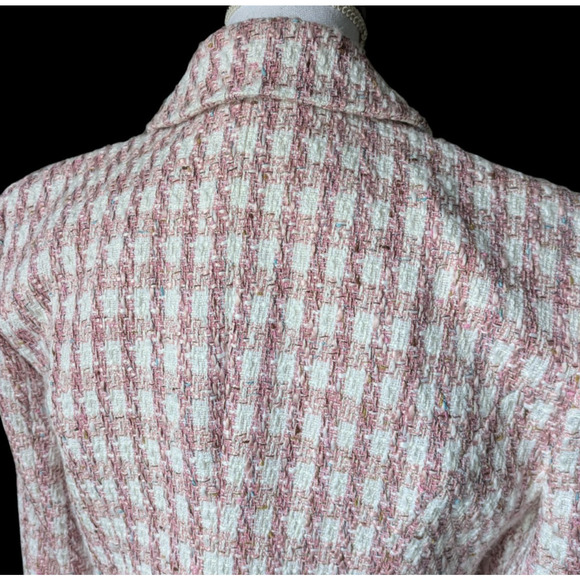 L’AGENCE Kenzie Double Breasted Blazer in Pink Ivory Tweed in Size 6 Houndstooth - Picture 9 of 11